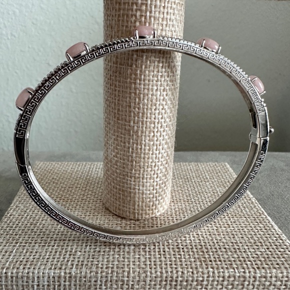 Jade of Yesteryear Sterling Silver Pink Jade Oval Bangle Bracelet, 7-3/4" - Picture 7 of 9